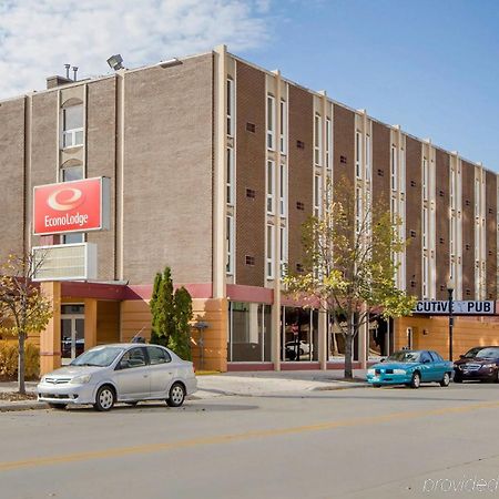 Hotel Wingate By Wyndham Sheboygan Exterior foto