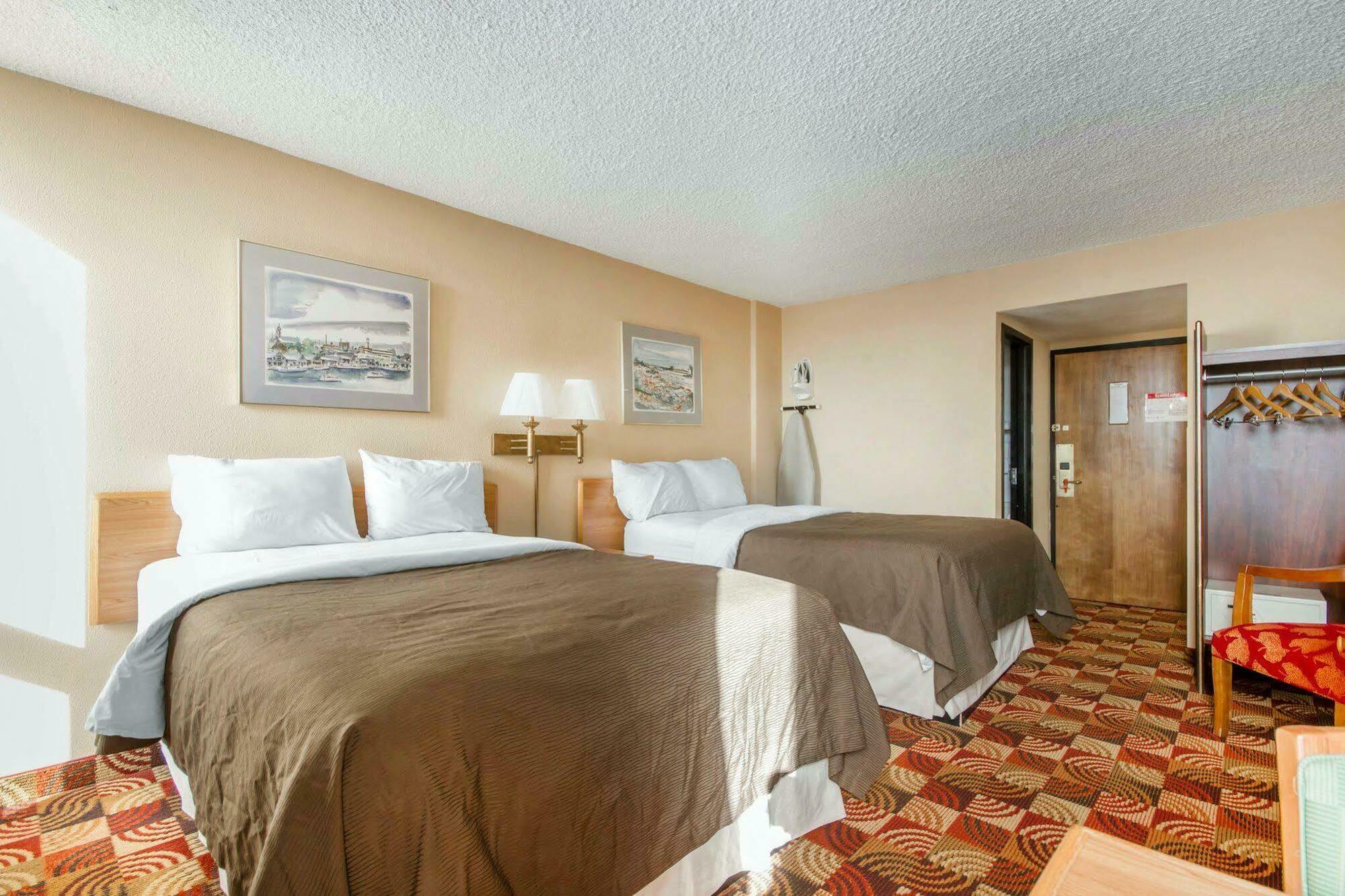 Hotel Wingate By Wyndham Sheboygan Exterior foto